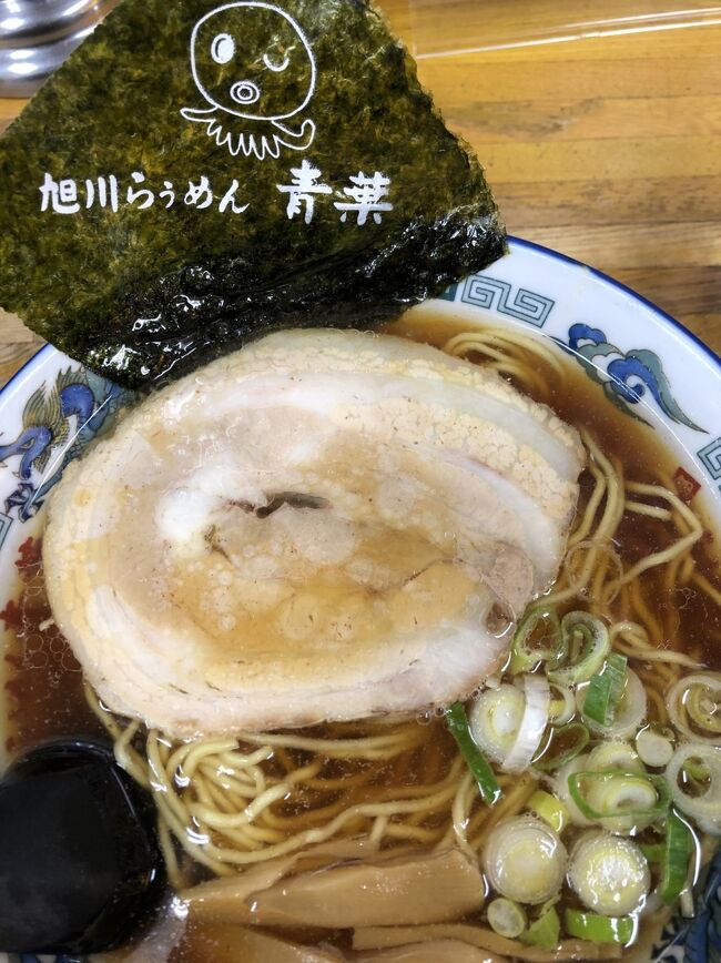 毎年一週間の休みは海外に行ってましたが、今年は行けないのでどうしようかなぁと皆さんの旅行記を参考に計画を立てました!色々検索をして、決めてはワクワクするところ。<br /><br />それで去年のANA修行で何度か行きましたが、北海道は広くてまだまだ面白そうなところが沢山あるのと、美味しいものがあるので北海道に決めました。<br /><br />初の冬の北海道。大雪などトラブルがないか心配ですが、取り敢えず行ってきます^ ^<br /><br />大分16:55→羽田18:30<br />羽田20:00→千歳21:35 トランジット7<br /><br />北海道フリーパス27430円