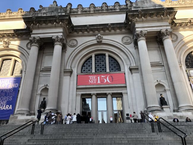 ※旅行に行けないストレスを発散すべく,2020年2月の思い出を2021年2月に執筆しています。現状と異なる可能性大。<br /><br />JALマイルが貯まったので,学生一人アメリカ(ボストン・ニューヨーク)旅。3日目は自由の女神とメトロポリタン美術館へ。