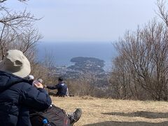 湯河原梅林「梅の宴」梅鑑賞と飲み食い！梅林から幕山山頂までハイキングは絶景だがキツイよ～