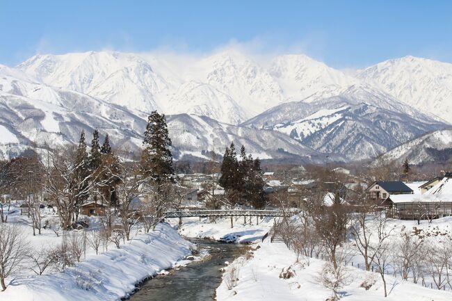 ここ数年、夏に長男と暑気払いも兼ねて夜景撮影に出かけていましたが、今回は「冬景色を撮影したい」とリクエスト。<br />昨年大学に進学した長男ですが、授業は全てリモートでの自粛生活、サークル活動は愚か大学構内にも立ち入れない状態。重傷者リスクの低い若者ではありますが、我が子ながらこの1年感染拡大に非常に協力的でした。しかし一歩間違えばニートへ一直線。<br />たまには息抜きも必要なので日帰りドライブに出かける事としました。<br /><br />そして折角出かけるのだから道の駅かダムは外せない所です。今回は連れがいるので冬季のダムはパス、なので2020年7月に長野県にオープンした「道の駅　ビーナスライン蓼科湖」を訪問しました<br /><br />2016年に関東道の駅スタンプラリーを始め、当時の全駅165箇所を制覇したのですが、その後も新駅が増え続け、現在関東エリアは全180駅になり、その内中178駅を訪問済で今回の訪問でコンプリート迄あと1駅となります。<br /><br />道の駅スタンプラリーの進捗状況は2021年2月現在で以下の通り<br />関東エリア（関東1都6県+山梨県+長野県北部）全180駅中178駅を訪問済<br />中部エリア（長野県南部＋岐阜県＋静岡県＋愛知県＋三重県）全134駅中119駅訪問済。<br />近畿エリア（福井県＋滋賀県＋京都府＋大阪府＋兵庫県＋奈良県・和歌山県）全149駅中24駅訪問済。<br /><br />※直近の道の駅スタンプラリーの様子はこちら<br />　https://4travel.jp/travelogue/11670085<br /><br />相変わらず、あちこち立ち寄りながらの旅なので、前編・後編に分けてお届けします。<br /><br />前編は道の駅SRはお休みで「大出公園」周辺を散策後「白馬スキージャンプ台」を見学しました<br /><br />※つたない文章＆写真ではありますが、是非最後までお付き合いください<br /><br />様々な意見があるとは思いますが三密にならぬ様に我家なりに配慮したつもりです。ソーシャルディスタンスにも留意したので何卒御容赦くださいませ。