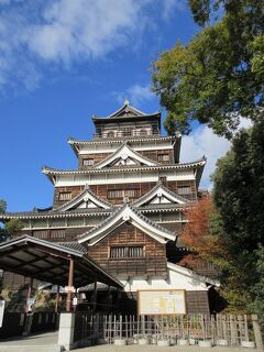 日本百名城　７３　広島城　と　広島お好み焼きのイカ天って天ぷらじゃないのね