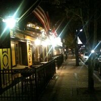 マサチューセッツ州(北海道の姉妹都市) ケープコッド ハイアニス　－　英国バーで夕食