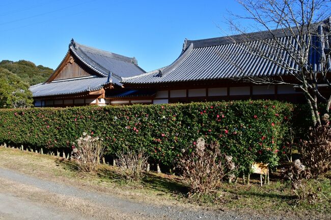 　佐土原城、都之城、都城領主館、延岡城を訪れた。<br /><br />　他に、都城島津邸も訪れた。<br /><br />　2日目は雨に見舞われたが、概ね好天に恵まれた。<br />　天気予報がこうした形で外れ捲ると有り難い。（＾～＾；）