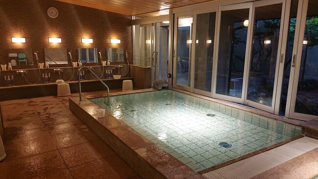 今回魚津マンテンホテル駅前に宿泊しました。大浴場付きのホテルとして、北陸3県のみのチェーンです。今回このホテルに初めて宿泊しましたが、大浴場も当然ながら朝食もおいしく、豪華でした。 <br /><br />チェックアウト後に、美味しんぼにも掲載された海風亭の『げんげの竜田揚げ』を食べに行きました。<br /><br />GOTOトラベル 24,25泊目<br />宿泊ホテル:魚津マンテンホテル駅前<br />宿泊費 :\14,800(2泊分 7,400-/泊)<br />還元(gotoトラベル):\5,180-<br />地域共通クーポン:1,000 X 2枚<br />魚旅 :\4,000(2,000X2)<br />実質宿泊費:\3,620-<br /><br />【累計】<br />還元(GOTOトラベル)累計 : \72,134-<br />地域共通クーポン :¥2,000<br />魚旅 : \12,000 <br />黒部市割引き : \3,000