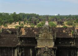 ２０１９年１２月　カンボジア　アンコール・ワット　第三回廊からの眺めと中央祠堂