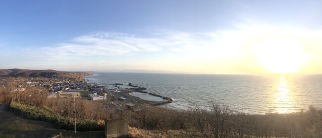 具体的には、夕張市・石狩市厚田区・室蘭市・苫小牧市へ訪問し、晴天も手伝ってたくさん素晴らしい景色と巡り会えました。寒さを警戒してダウンを羽織っていきましたが、昼間は暑くても朝晩は羽織っていたほうが、ちょうどよかったですね。