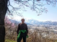 「六万騎山と坂戸山」にカタクリの花を求めて