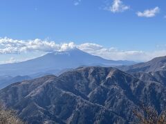 日向キャンプ場から大山へ