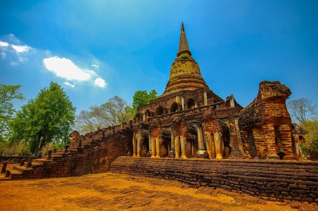 タイの遺跡を全部巡るつもりが、コロナの影響で北部だけで終わってしまった旅　その２２　水分補給で復活、まだまだ続く遺跡巡り