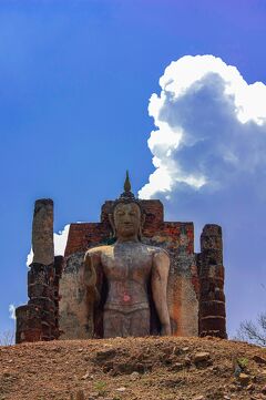 タイの遺跡を全部巡るつもりが、コロナの影響で北部だけで終わってしまった旅　その２４　スコータイ歴史公園西側の遺跡へ