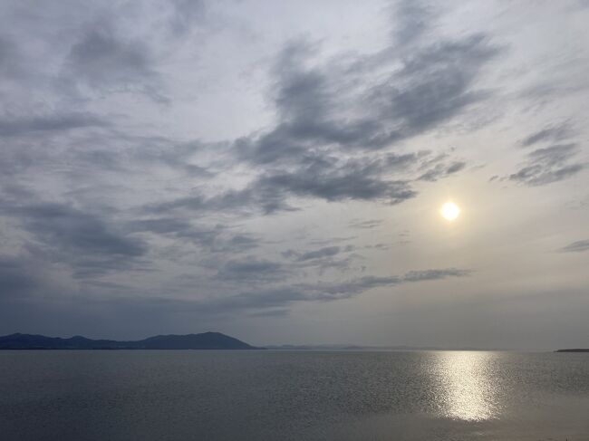 先日の道東は天気がイマイチで少し不完全燃焼だったこともあり、また北海道に行きたいなぁと思っていたところ、今年度の有給取得促進日が設定されて予定より早く連休に入れそうだったので、また足と宿をとりあえず手配して出掛けてきました(^-^)<br /><br />Flight :<br />4/29(木) ADO77 HND 11:15 - MMB 13:00<br />4/30(金) ADO80 MMB 19:00 - HND 20:55<br /><br />Hotel :<br />網走ロイヤルホテル