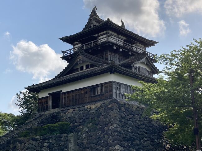 これまで行ったことのなかった福井県に2泊3日で行きました。初日は、永平寺と丸岡城の報告です。