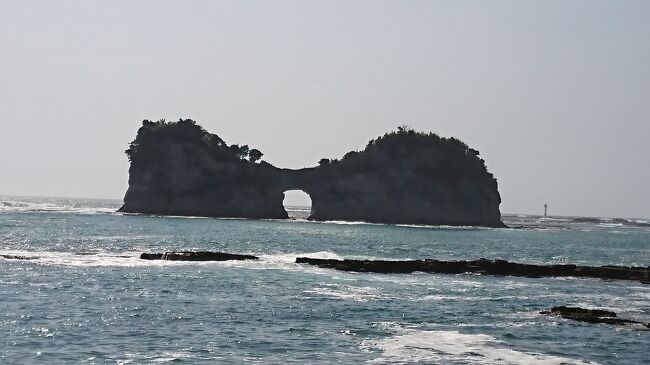 緑陰の熊野参詣（3）南紀白浜 ② 三段壁・千畳敷・円月島