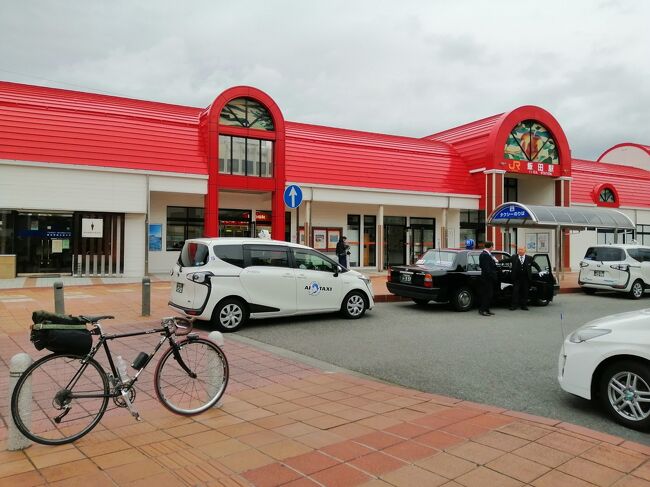 もともとは自転車旅行のつもりでしたが、雨が降ってきたので電車に乗りました。<br />予定にない行き当たりばったりの鉄道旅行です。