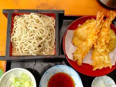 目当ての蕎麦屋さんお休みで行く時に見つけた店で蕎麦を頂く。