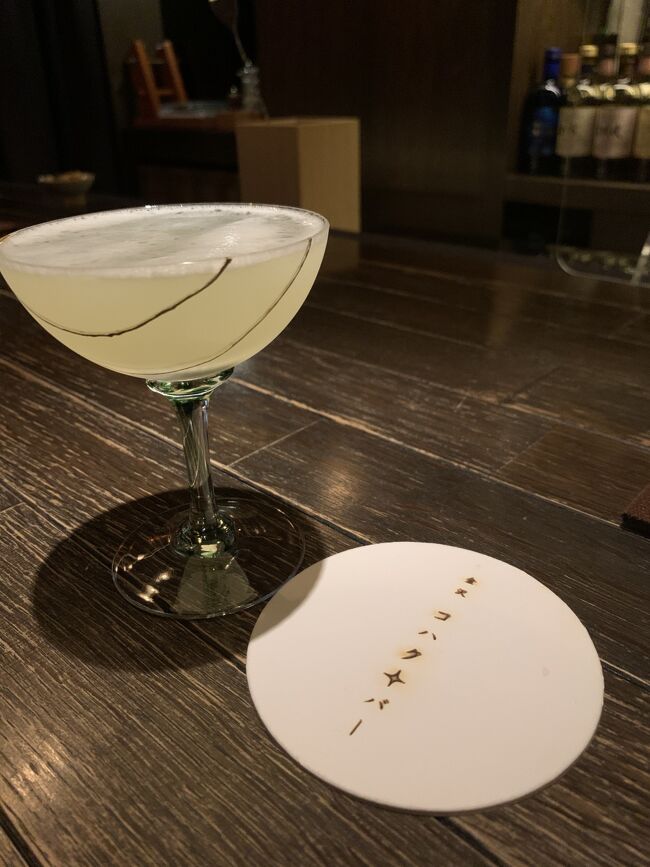 去年の1月に行った金沢。<br />「乙女寿司」のお寿司が最高に美味しかったし、たまたま入ったBar<br />「コハクバー」も気に入って☆*:.。. o(≧▽≦)o .。.:*☆<br />ずっと再訪したい!と。2月に予定立てるも「乙女寿司」の予約出来ずキャンセル待ち、、、<br />コロナ禍でも全く影響のないお店です。<br />予約出来ないしこの頃もコロナ感染者が増えていた時期だったし、諦めて。<br />結局5月に行こう、となり2ヶ月以上前に電話したんだったか?<br />カウンター席は満席だったけど個室のお部屋なら空いています、って事で予約。<br />美味しいお寿司食べた~い(笑)と待ち望んでいたけれど、<br />行く時にもコロナは全く落ち着くことなくて、、、<br />三重から車で移動して、消毒スプレー、除菌シートを持ち歩き、消毒があればしまくって。感染対策しながら行ってきました!<br />行った次の日から金沢もまん延防止措置に入る、と「コハクバー」で知り、<br />ギリギリ金沢でお酒を頂くことが出来ました(=゚ω゚)ノ<br />そんな事で帰る16日にはまん延防止措置に入った金沢から早々退散して、<br />金沢観光は全くせずに福井観光して帰りました(笑)<br /><br /><br />去年の1月に行った時の旅行記はコチラ↓↓↓<br />2020年1月 お酒三昧金沢♪~「乙女寿司」~「高崎」~「コハク・バー」~「8番らーめん」~「金沢まいもん寿司」@ホテルトラスティ香林坊<br />https://4travel.jp/travelogue/11592443