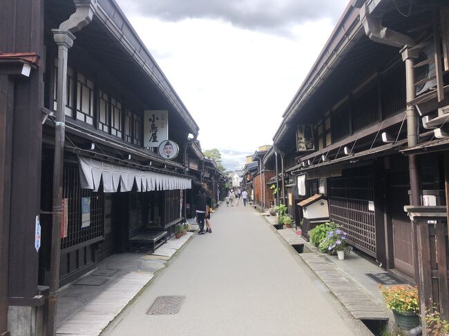 1994年8月以来の岐阜県高山市再訪をメインにして、ほかに下呂温泉や飛騨古川の街歩きなどを楽しみました。高山市では古い街並みを見て、街外れの宿へ投宿。ヌルヌルスベスベ温泉を通算7度、飛騨牛もいろいろ堪能しました。