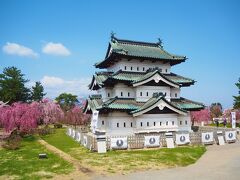 ２泊４日でドライブ旅、見てみたかった弘前公園の桜と花筏を見に弘前へ【１】桜満開の弘前公園