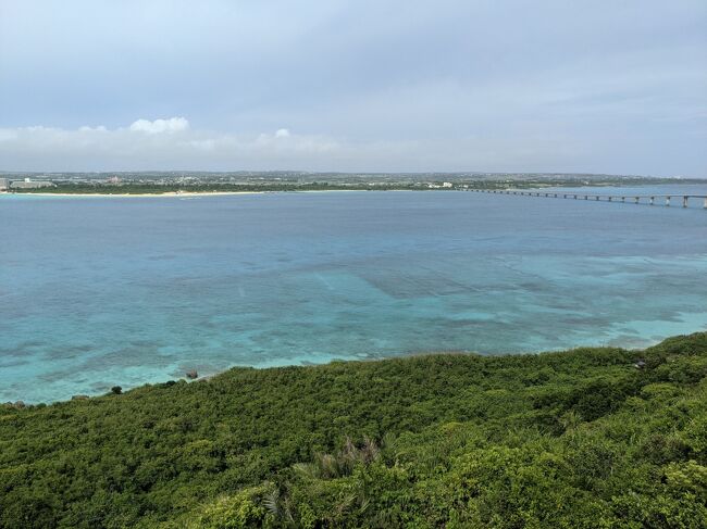 5月の週末に宮古島を一周するドライブをしました。<br />訪れた場所は、東平安名崎、池間島、西平安名岬、うえのドイツ文化村、来間島です。<br />梅雨の時期の為に天気が心配でしたが、雨には一度も降られず時折晴れ間もあり、充実した週末を過ごせました。<br /><br />尚、急遽ANAの「ダイヤモンドサービス」メンバー獲得を目指す為に、6月までに沖縄を3回訪問する事にしており、今回はその2回目です。<br />（「プレミアムポイント2倍キャンペーン」と「2021年ANAステイタス獲得チャレンジ」と併用すると、東京～沖縄間を3往復するだけで必要なPPが取得出来る計算になります）<br /><br />■旅程<br />　0日目　羽田空港前泊<br />　1日目　東京⇒宮古島<br />　　ANA1079 HND 7:45 ⇒ MMY 10:45<br />　2日目　宮古島⇒東京<br />　　ANA1080 MMY 11:35 ⇒ HND 14:15<br /><br />■宿泊先<br />　・ファーストキャビン 羽田ターミナル１<br />　・ホテル・トリフィート 宮古島リゾート<br />