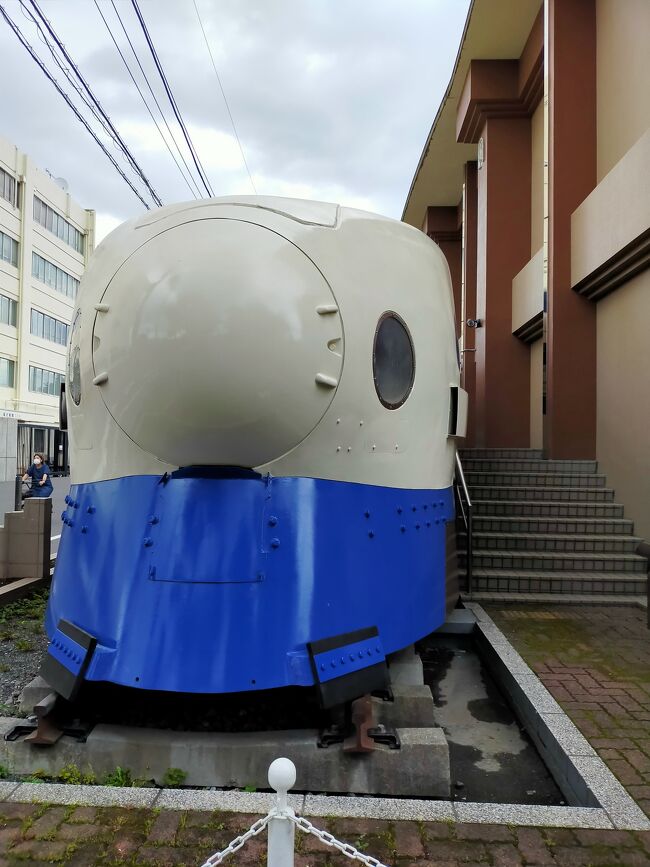 国立駅南口は猛烈にオシャレですがコロナ禍の今こそそんなにわちゃわちゃしていない北口がいいんですよ。<br /><br />用事の帰りにレンタサイクルを1時間だけ借りて最高のお買い物をしてきました。自慢したいから見てください。<br />