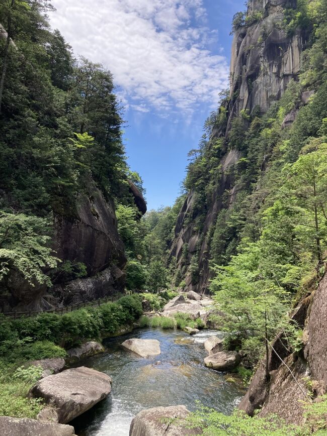 長野を回遊するようにドラクエウォークのお土産をめぐる２日目。<br /><br />早朝から深夜まで山梨（４箇所を１日でコンプ）、埼玉（残りの２箇所は数週間後）の６箇所のお土産スポットをサクサクっと周ります。最後にハプニングが・・・！？<br />