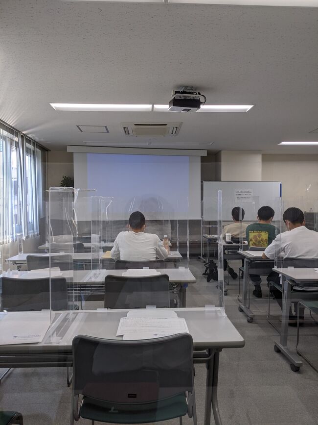 コロナ禍の中、少し時間に余裕が出来たので、なかなか行けなかった講習に参加していました。<br />久しぶりに参加してみて、色んな意味で勉強になりました。<br />オジサン世代と若者を比べた時に残念ながら、オジサン世代の方が問題あるかな？<br />若者達は頑張っているだな～、<br />そんな感想を持ちました。<br />コロナ禍で出来た時間で色んな再発見も出来ますね。