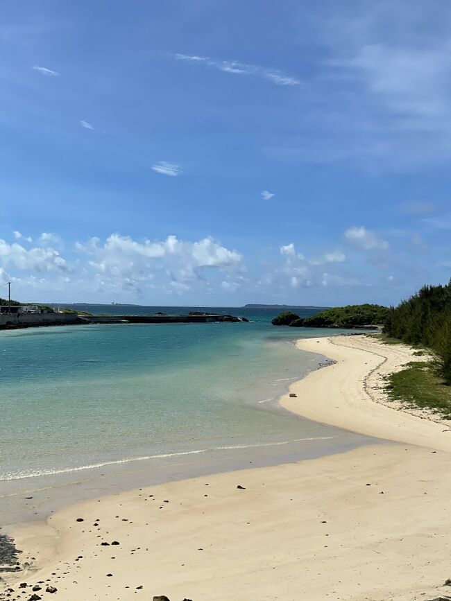 4泊5日で宮古島に旅行に行ってきました。<br /><br />スケジュールはこんな感じです<br /><br />ジェットスターGK323 成田 07:30→宮古(下地島)10:40<br />搭乗時間1:30前にパーキングに集合」との事でUSAパーキング成田空港駐車場には<br />6:00丁度に到着しました。<br />車の預入や手続きはすぐに終わり第2ターミナルに送迎して頂き 第3ターミナルまで徒歩で移動です<br />