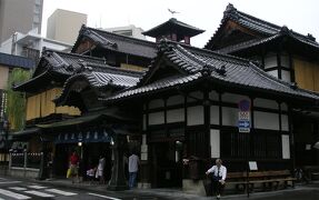 道後温泉・熊野の筆・向上寺三重塔