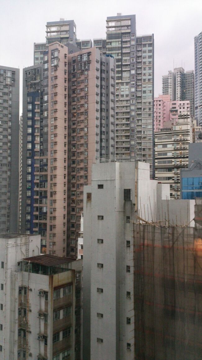 2012年も香港に行ってきました。11月23日~26日です。向こうでやったことは<br /><br />・マカオまで足を延ばしてきました。たいしたことできませんでしたが。<br />・iPhone5を買えればと思ったんですが買えませんでした。<br />