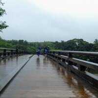 【2021年　伊勢鳥羽の旅】2　日本人なら一度はお伊勢参り。雨だからすいていたけど雨だから大変だったよ。　