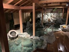 下部温泉_Shimobe Onsen　夏は『ぬる湯』！平安時代に開湯し、信玄の隠し湯として栄えた温泉