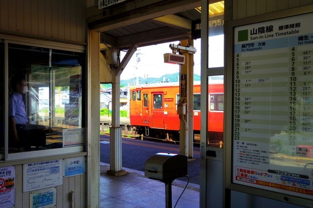 旅行三日目は18切符利用ですが、昨日に続き今日も私鉄にも乗りました。
