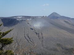 大浪池は日本一高いところにある山頂火口湖。大浪池は池でもあり山でもあり。なので登山です。