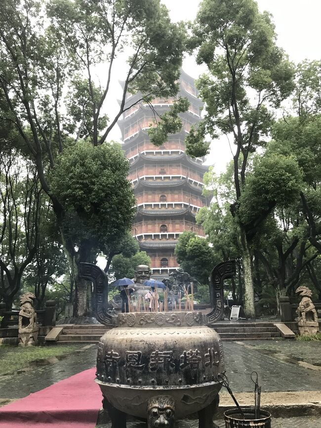 雨降る蘇州で行き当たりばったりの街歩きを楽しむ。できるだけ徒歩で、北寺塔~拙政園~怡園~寒山寺を巡る。