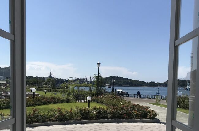 オリンピックの祭日と合わせた4連休の初日<br />今日も夏日でいい<br />こうじゃなくては<br />今日は義父義母のお墓参りに行こう<br />ここちょっとご無沙汰してしまい・・・<br />横須賀なので<br />午後から基地の町横須賀を歩こう<br />自衛隊と第7艦隊の基地の町<br />こういう港町てのもいい<br />横浜、神戸、舞鶴、呉、佐世保、横須賀かな<br /><br />夜は横須賀中央駅前の横丁で一杯しての<br />充実の午後の備忘録なり<br /><br />