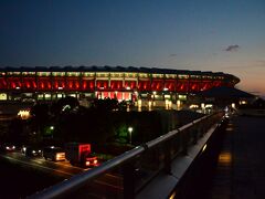 日本対フランス戦　サッカー開催中の日産スタジアムまで