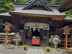 富士吉田五重塔と富士山（２）新倉富士浅間神社にお参りし、五重塔へ。