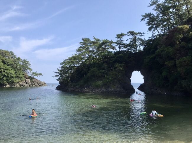 日帰りで若狭湾、城山海水浴場まで行きました。仲良しファミリーと現地集合現地解散のプラン。長男がクラブ活動のため来ることが出来ず、次男と妻の3人での初めての長距離レジャーとなりました。