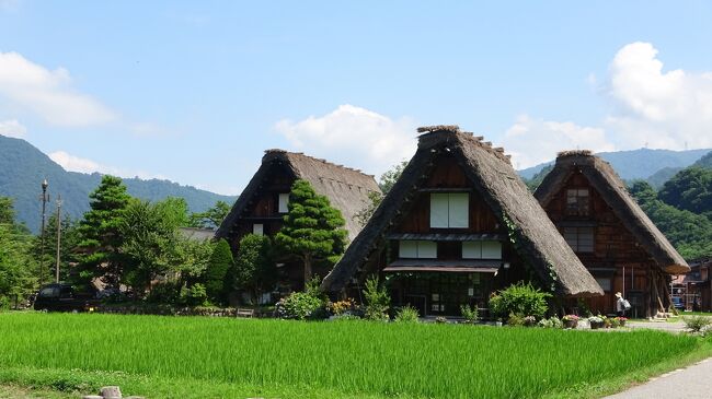 夫婦の新婚旅行で、以前から行きたかった白川郷旅行に行ってきました！！移動は全て自家用車で、人が少ない平日に行きました！<br /><br />【行程】<br />1日目　<br />大阪～白川郷～御宿　結の庄<br /><br />2日目<br />白川郷～飛騨高山