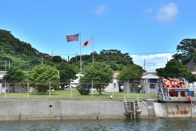 本編（３世代がアメリカナイズされた日帰りドライブ旅）より、遊覧船に乗って横須賀基地を周遊するYOKOSUKA軍港めぐりの風景写真を抜き出し、こちらへまとめました。<br /><br />本編はコチラ<br />https://4travel.jp/travelogue/11705389<br />