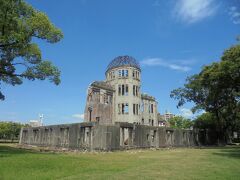 8月6日広島市訪問-2　　広島電鉄　原爆ド－ム