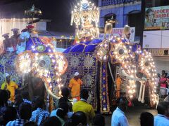 電飾象の祭典ペラハラ祭