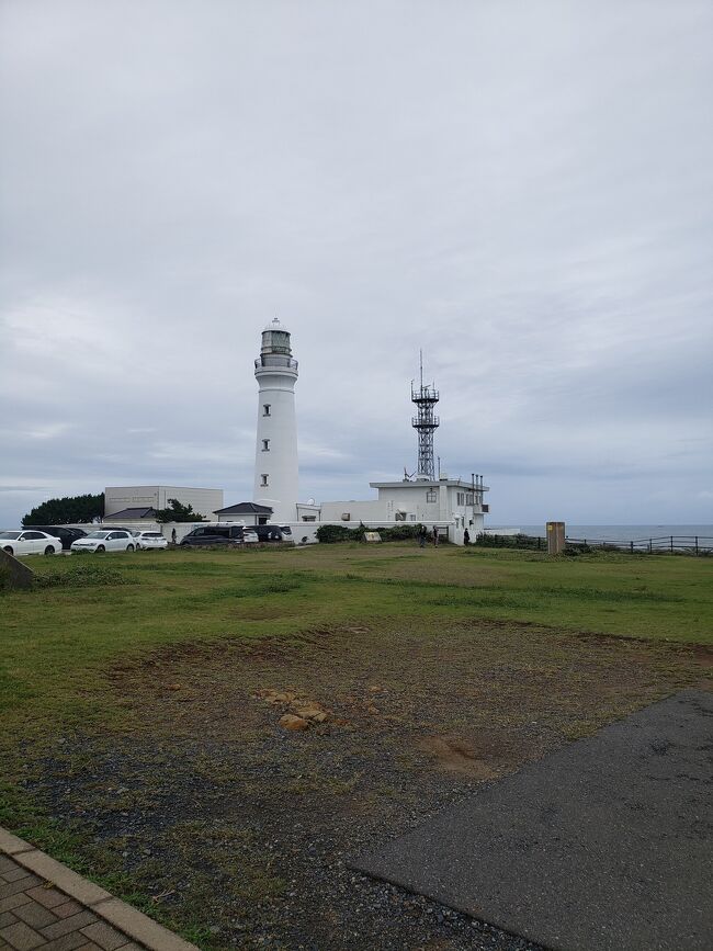 昨年同様、コロナ禍でのお盆休みの1泊旅行の2日目。<br />当初は信州上諏訪温泉を予約していましたが、またまた緊急事態宣言発令で急きょ、県内に変更。<br />オーシャンビューのお部屋で碧い海と空をまったりと…の予定でした。残念ながら雨模様でドン曇りの海を眺めて過ごしました。