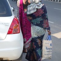 初めてのハイデラバード 3 (出張のついでに17ｰ3) 仕事前に10分だけ、25年ぶりのどきどきインド街歩き。インドはやっぱりおもしろい！