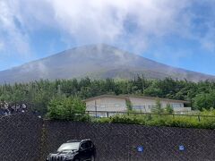 日本一の富士山に一度は登ってみないと・・・