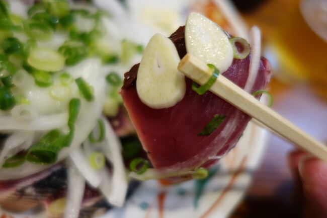 宿に荷物置いて、必要なもん受け取ってから、近況とかお知らせして。自分のケッタマシンの調子を確認してから、そのまま宿に戻ります。ちょっと休んだら、晩酌に。<br /><br />そ言えば、鳴門では外の晩酌ってあんま覚えが無いですね。どこ行こうかしら？