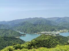 宮ヶ瀬と城山湖のハイキングを楽しむ