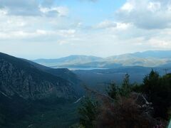 ギリシャ一人旅　人生に迷ったらアポロンの神託を聴こう　デルフィ