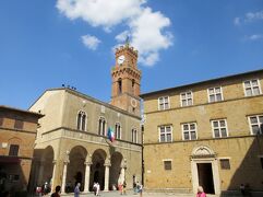 イタリアの小さな村を訪ねる旅　ピエンツァ(17)ルネサンス様式を取り入れた町並