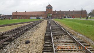 黄金色のポーランドと東スロバキアを巡る旅（再編版）　１２．アウシュビッツ強制収容所（Auschwitz）